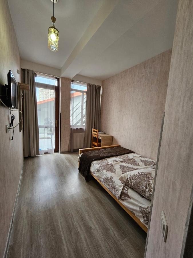 Hotel Tradicia Tbilisi Zimmer foto